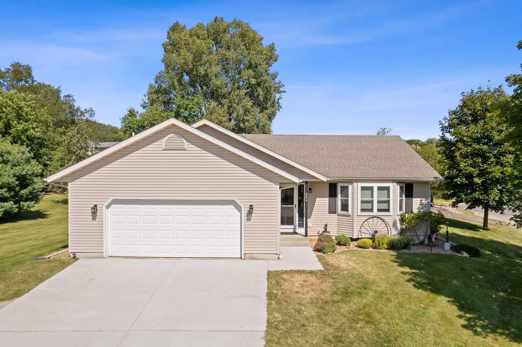 804 Iroquois Circle, Baraboo, Wisconsin