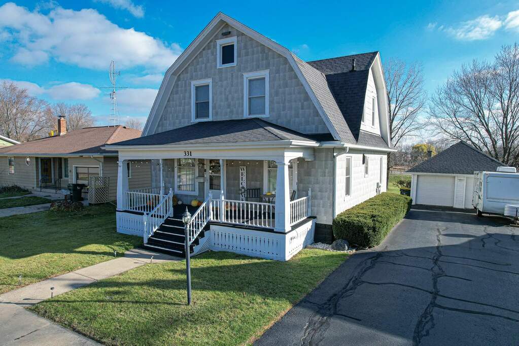 331 S James Avenue, Reedsburg, Wisconsin