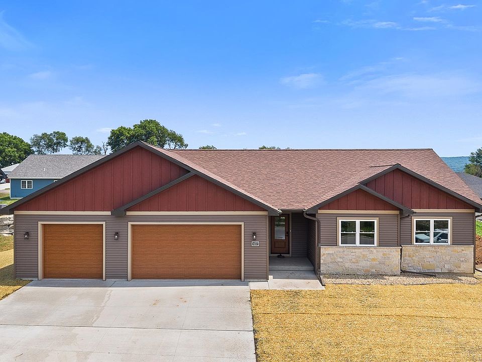 402 Eisenhower Street, Baraboo, WI 53913